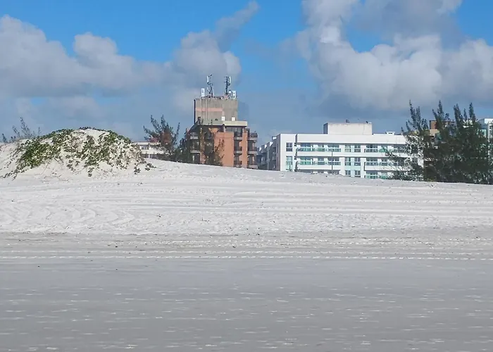 Apartamento charmoso em frente a praia em Cabo Frio
